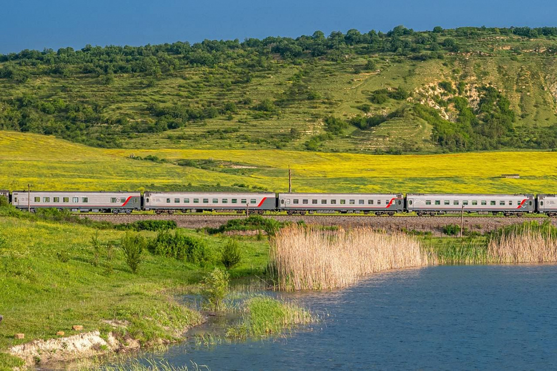 Открытие продаж на поезд №179/180 сообщением Санкт-Петербург – Евпатория с 17 мая до 16 июня